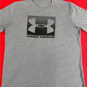 Under Armour Men's Gray T-Shirt short sleeve size L